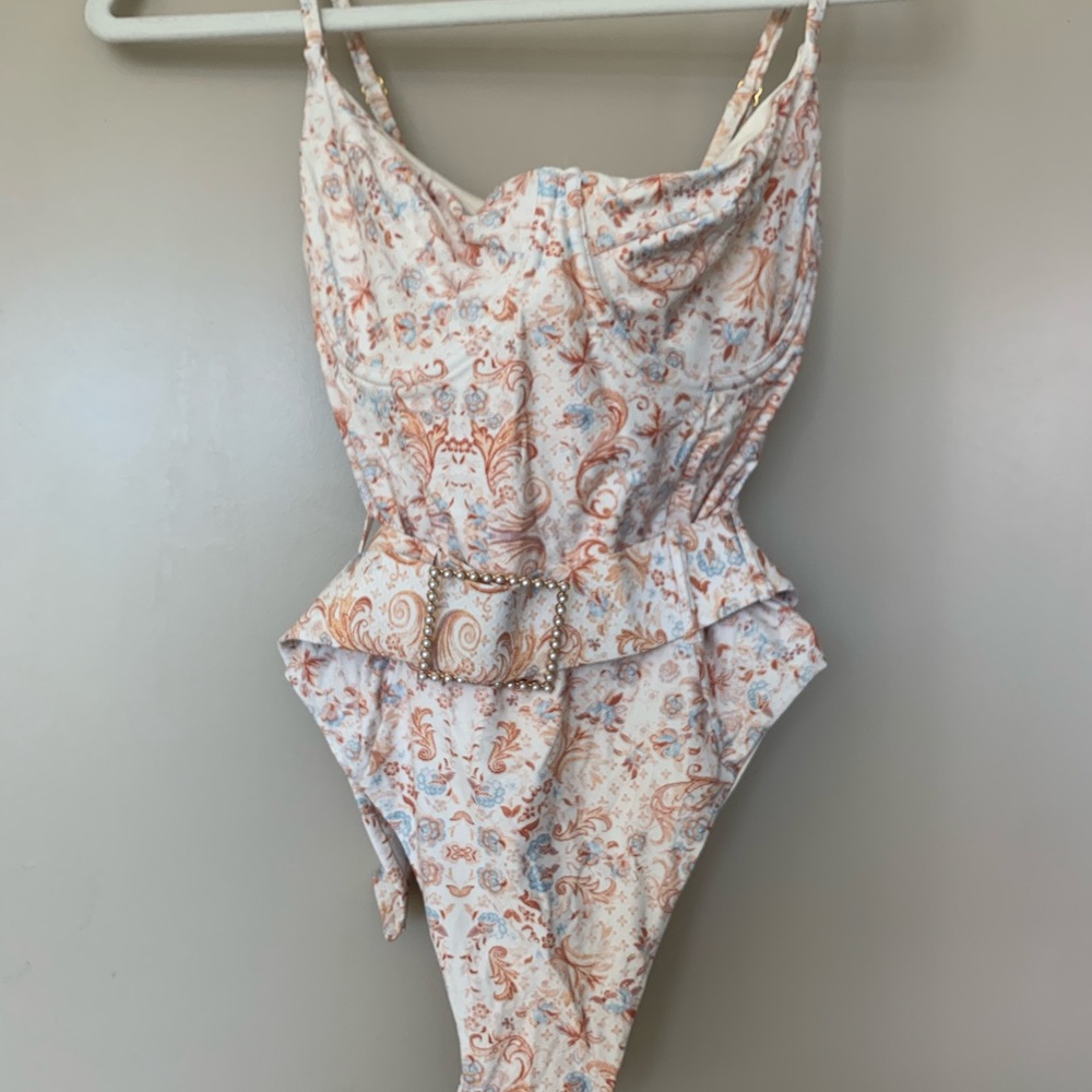 WORN WEWOREWHAT ONE PIECE SWIM. Resort 2020